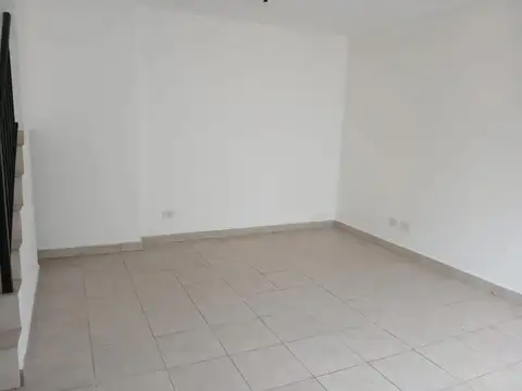 Dúplex - Anticipo de USD 30.000 y cuotas.