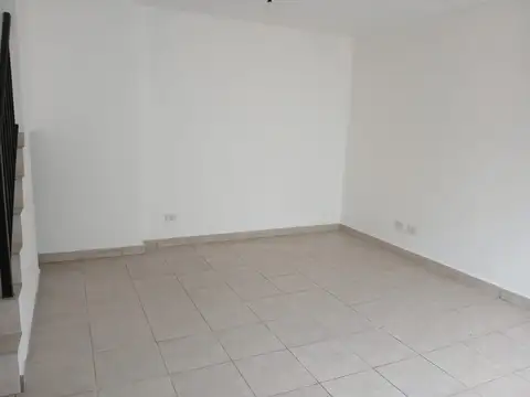 Dúplex - Anticipo de USD 30.000 y cuotas.