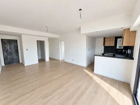DEPARTAMENTO 4 AMBIENTES CON BALCON EN VENTA