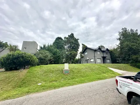 Terreno en Venta 30  mts Fondo