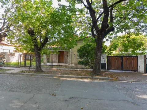 De Los Geranios 6054