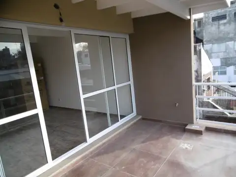Depto Tipo Casa en Venta de 2 ambientes