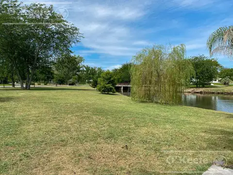 Terreno en Venta de 858,0 m2