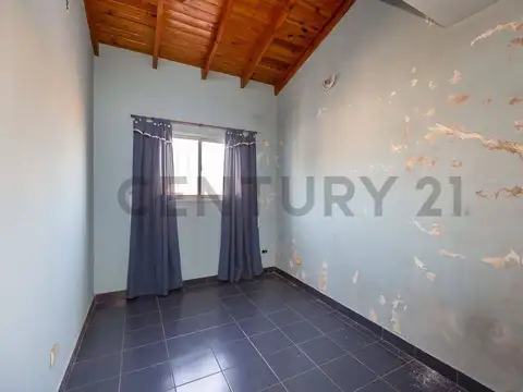 Venta de PH 4 ambientes c/ patio en General San Martín.