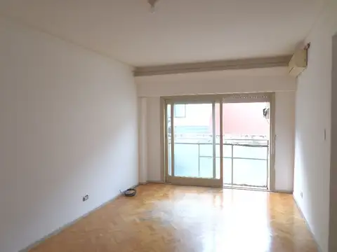 Arcos y Roosevelt A 3 cds Av Cabildo Prox Subte Recien Pintado Amplia Cocina  Luminoso