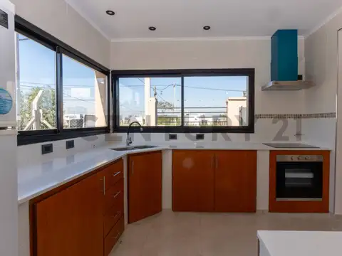 CASA A ESTRENAR EN VENTA