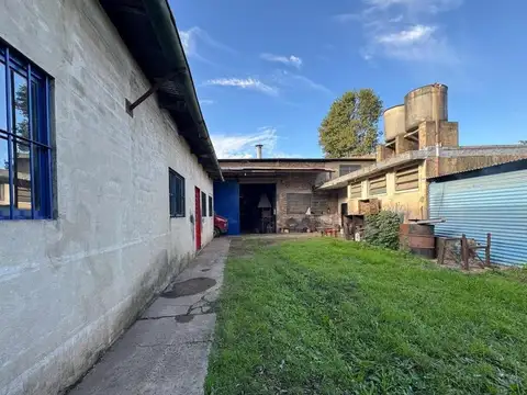 Galpon en Venta en Rafael Calzada, USD 450.000
