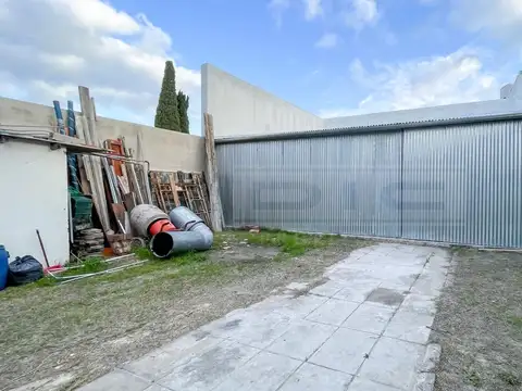 Galpon en Venta en Barrio Orbis, USD 165.000