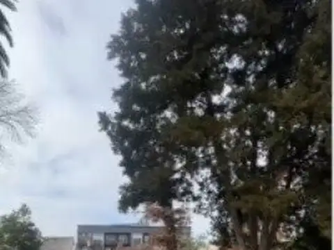 Depto Tipo Casa en Alquiler con 1 cocheras
