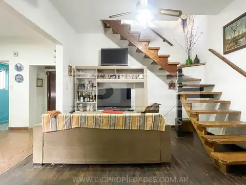 Casa en Venta con 1 cochera