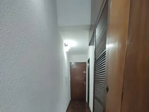 Avellaneda 918 , Piso 1
