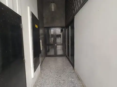 Avellaneda 918 , Piso 1