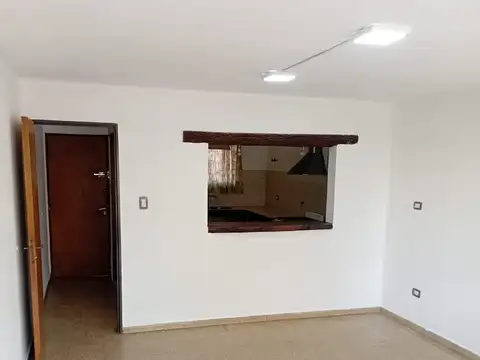 Antonio Del Viso 200, Piso 1