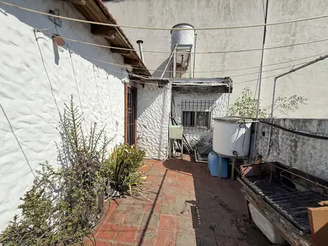 Depto Tipo Casa en Venta 40 años