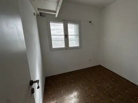 Departamento en Alquiler en Villa Luro, $ 950.000