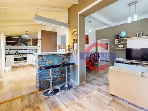 VENTA | PH DE 4 AMBIENTES AL FRENTE CON COCHERA, QUINCHO Y PARRILLA EN CARAPACHAY