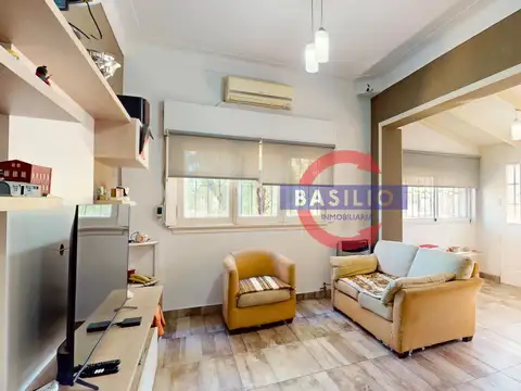 Depto Tipo Casa en Venta con 1 cocheras