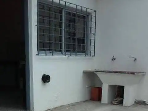 Mariano Moreno 27
