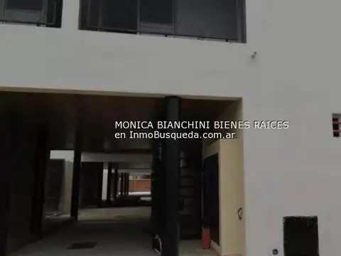 134 e/ 70 y 71 1800, Piso 1