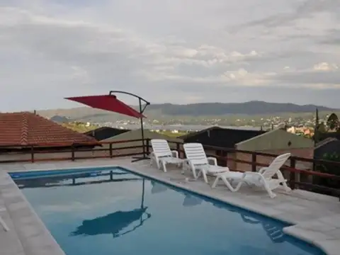 Casa 6 ambientes con 4 baños