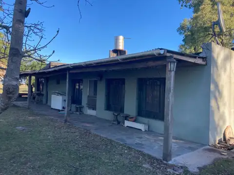 Las Flores, a 2 Km de RN 3 y 4 Km de ciudad