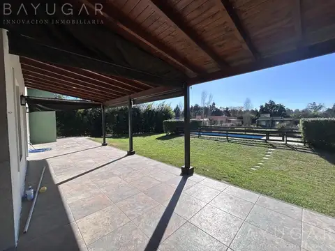 Casa en Venta con 5 cocheras