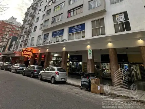 Dpto 2amb  y medio, en pleno centro de Mar Del Plata  Edificio Sacoa.