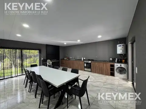 Casa Totalmente Renovada y Moderna con Quincho y Piscina en Lobos (Apta Financiación) Privada)