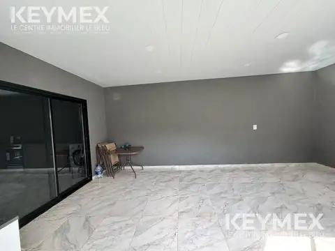 Casa Totalmente Renovada y Moderna con Quincho y Piscina en Lobos (Apta Financiación) Privada)