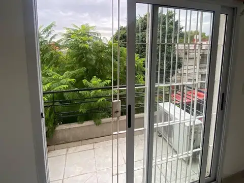 Departamento 2 ambientes en Ramos Mejía