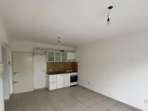 Departamento en Alquiler en Ramos Mejia, $ 585.000