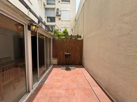 Oportunidad Belgrano: 2 Amb PB con Patio Propio. 73m² Totales - Apto Mascotas