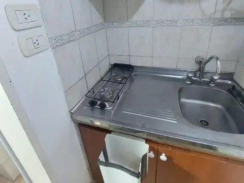 Av Espora 700