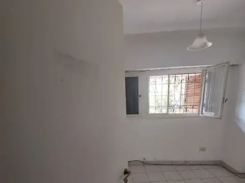 OFICINA EN ADROGUE- APTO PROFESIONAL Y/O VIVIENDA