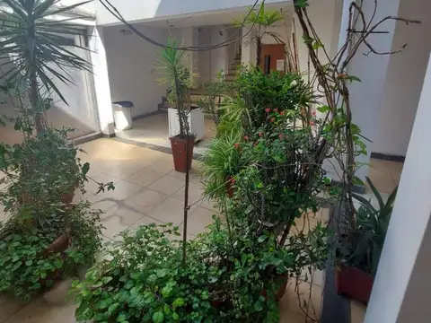 OFICINA EN ADROGUE- APTO PROFESIONAL Y/O VIVIENDA