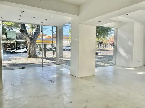 Local en Alquiler en Acassuso, USD 10.000