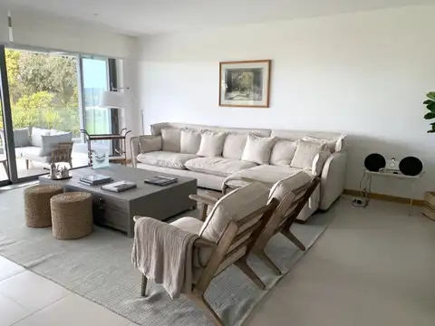 Departamento 4 ambientes con 5 baños