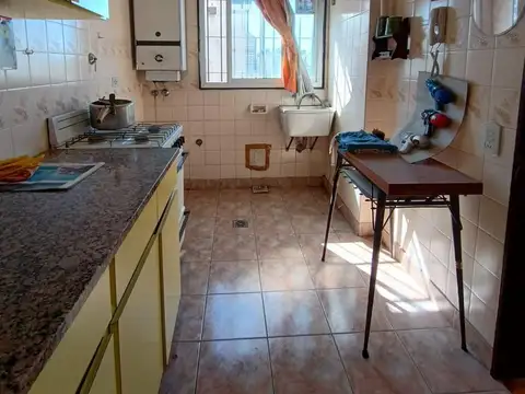 Avenida Hipólito Yrigoyen 3200