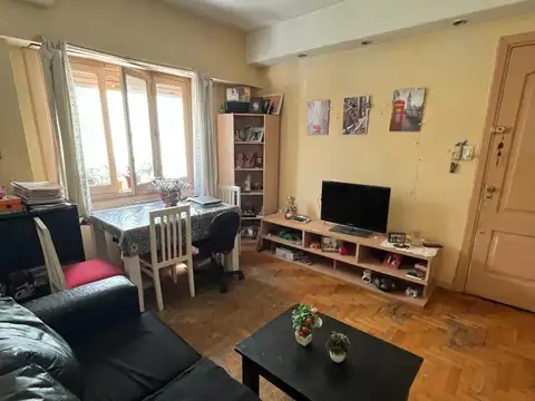 José Pascual Tamborini 3400, Piso 1
