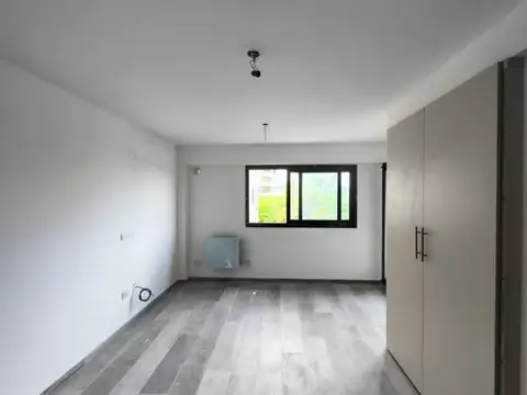 Departamento en Alquiler en Ituzaingo Norte, $ 600.000