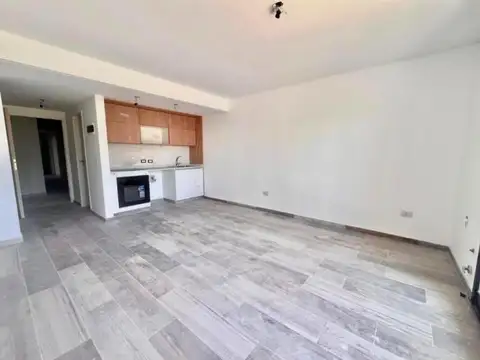 Departamento en Alquiler en Ituzaingó Norte, $ 600.000