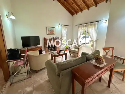 Casa en Venta en La Reja, USD 240.000
