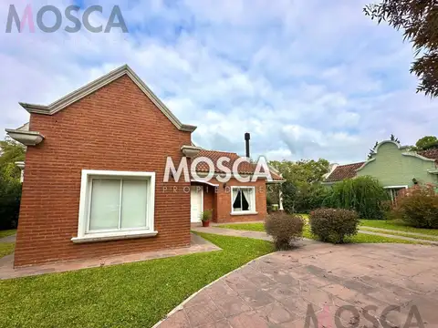 Casa en Venta en La Reja, USD 240.000