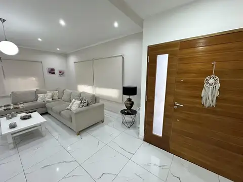 Casa en Venta en Adrogue, USD 580.000