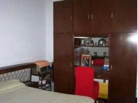 Depto Tipo Casa 4 ambientes con 2 baños