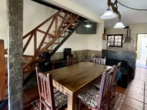 Depto Tipo Casa en Venta de 4 ambientes