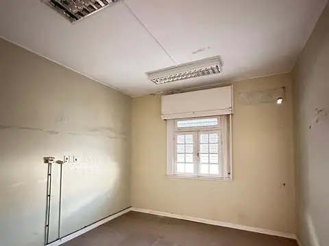 Ituzaingo y Montecaseros 1200