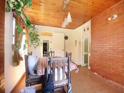 Casa 4 ambientes con 1 baño