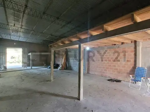 Casa en Venta con 4 cocheras