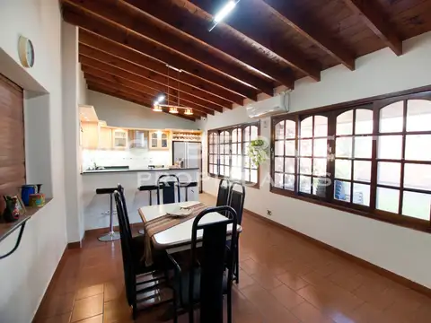 Ladines 3200, Piso PB